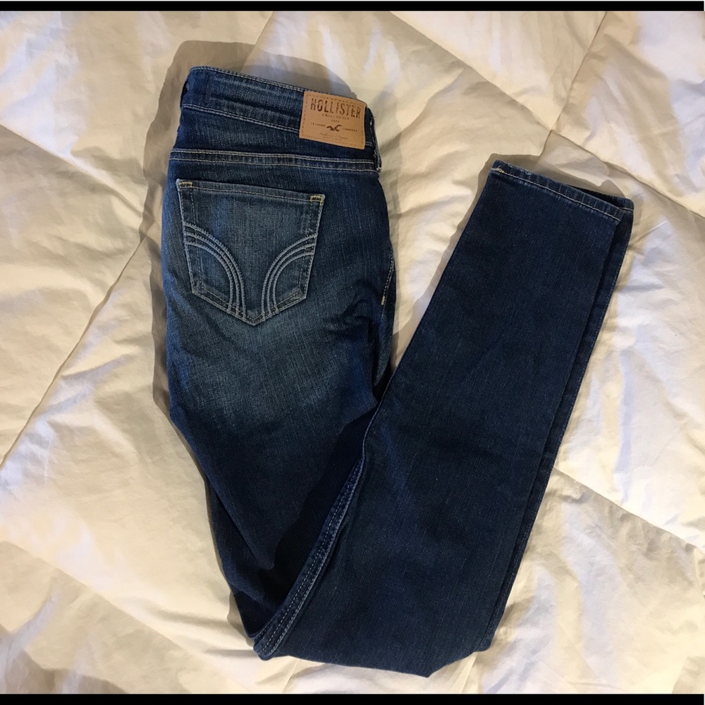 Hollister skinny jeans